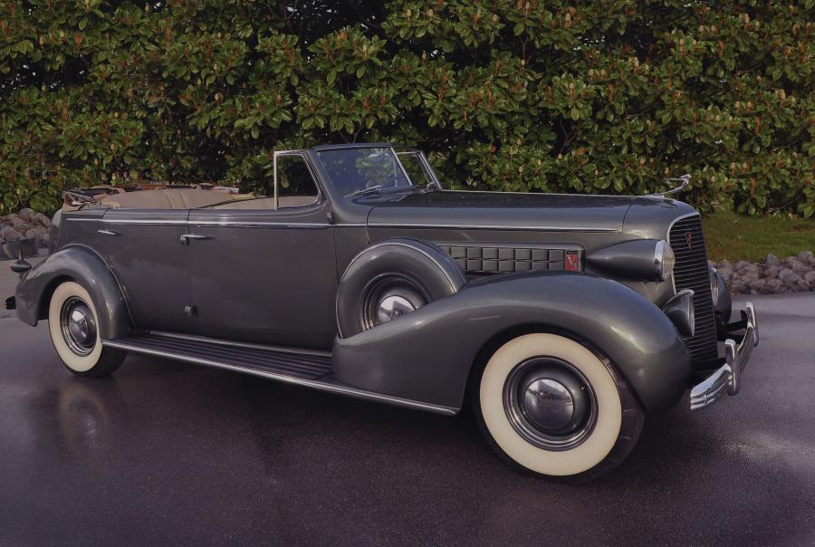  Cadillac Series 75 Convertible Sedan 1936 года  (фото 1 из 1)
